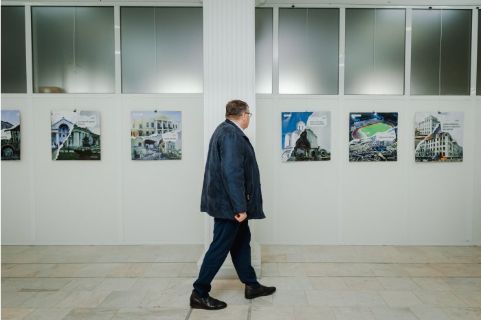 В столичном музее открылась выставка открыток из Украины