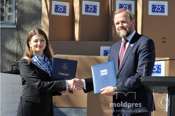 PHOTO Council of Europe donates medical equipment and devices to prison system