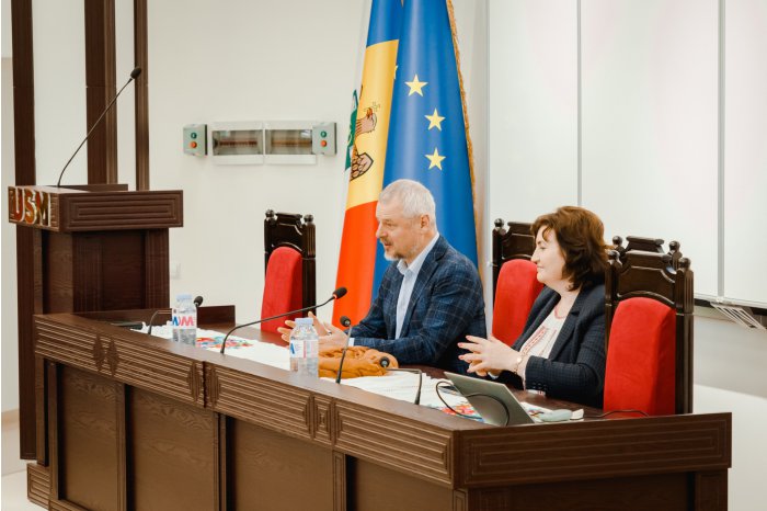 O lecție de patrimoniu a prezentat ministrul Culturii, Sergiu Prodan, la Universitatea de Stat din Moldova