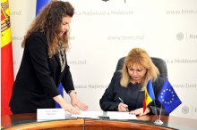 Moldova signs application to join Single Euro Payments Area'