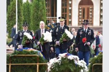 Oficiali ai țării, veterani, orăşeni şi oaspeţi ai capitalei, au comemorat eroii căzuţi în cel de-al Doilea Război Mondial'