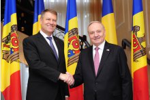 Preşedintele ales al României, Klaus Iohannis, a avut  o întrevedere cu preşedintele Republicii Moldova, Nicolae Timofti'