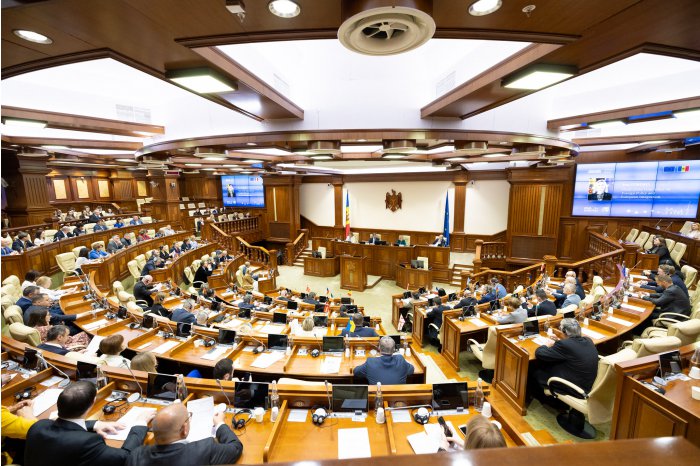 Deputați din țările UE au celebrat Ziua Europei în legislativul de la Chișinău