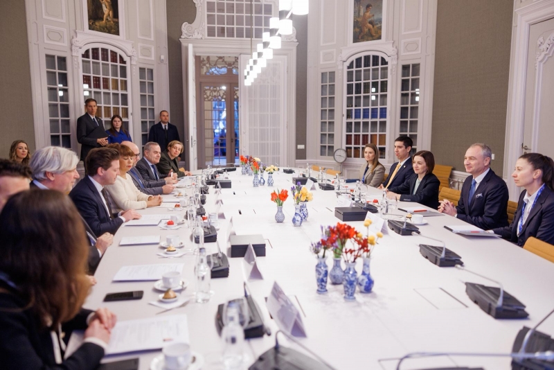 President met with high-ranking officials of Kingdom of Netherlands in The Hague