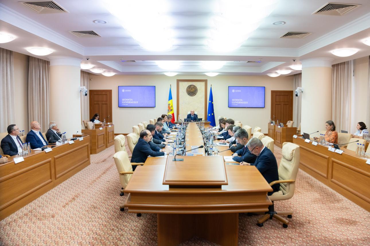 Investiții de 50 de milioane de euro în modernizarea a 20 de școli-model din Republica Moldova