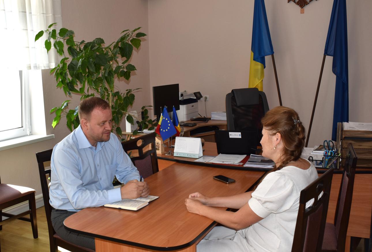 Secretarul de stat al Guvernului pentru reintegrare, Roman Roșca, în dialog cu autoritățile publice locale pe aspecte privind dezvoltarea comunităților și accesul cetățenilor la servicii publice