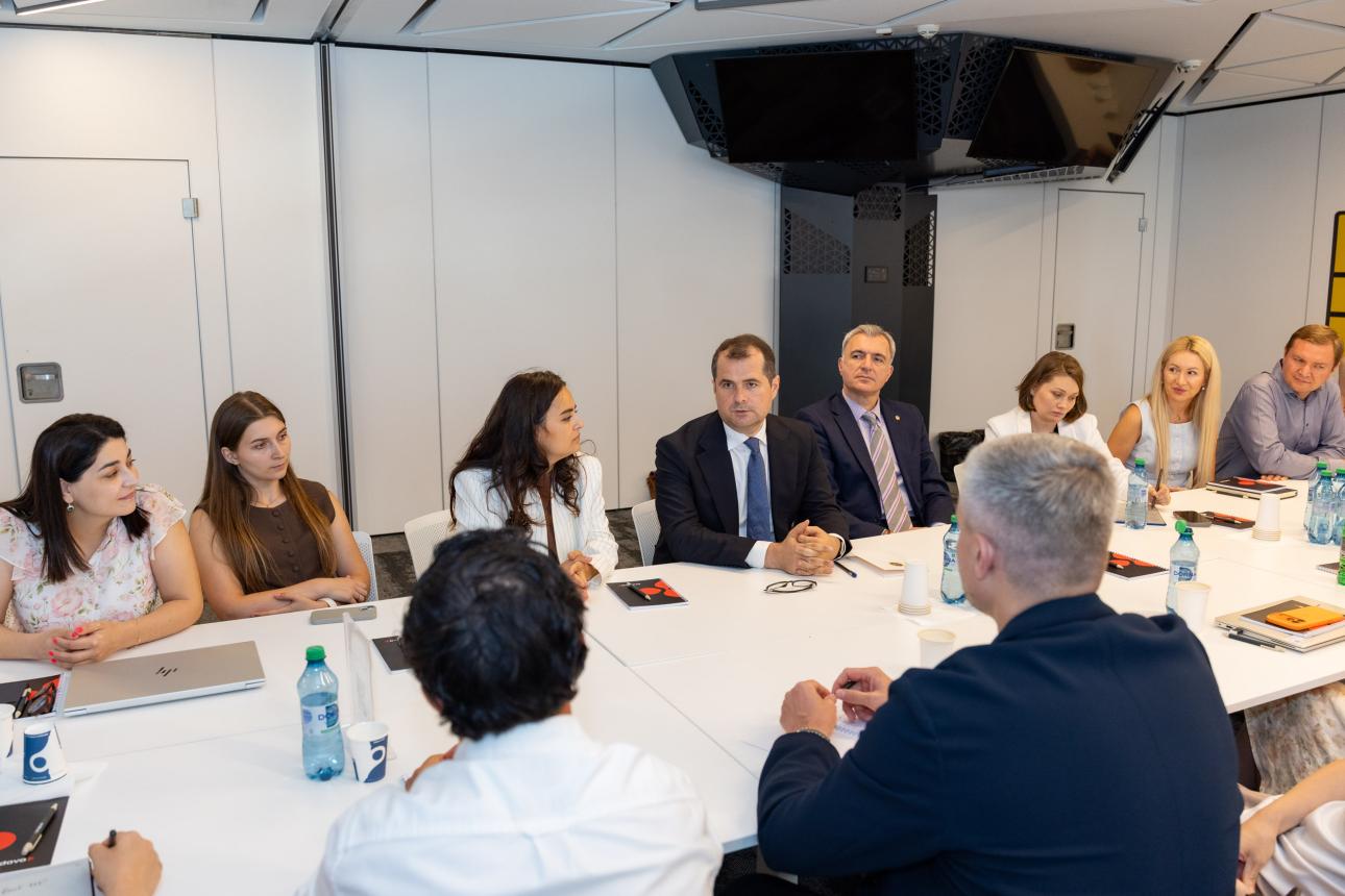Premierul Vasile Tofan a discutat cu membrii Consiliului Moldova IT Park: „Guvernul va fi un aliat al industriei IT”