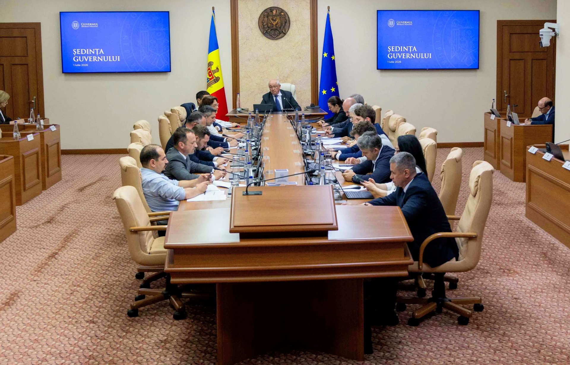 Aprobat de Guvern: semnătura electronică va fi disponibilă de la 14 ani