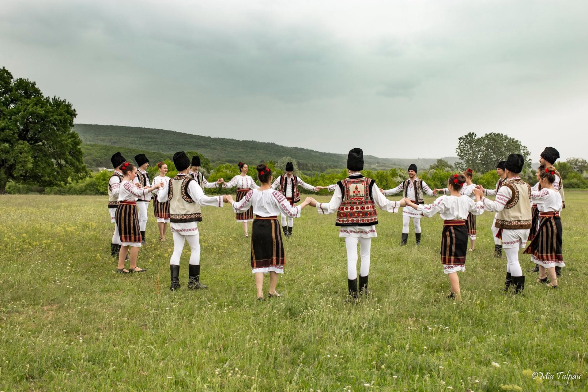 Hora satului ar putea fi inclusă într-un dosar UNESCO comun al țărilor din sud-estul Europei