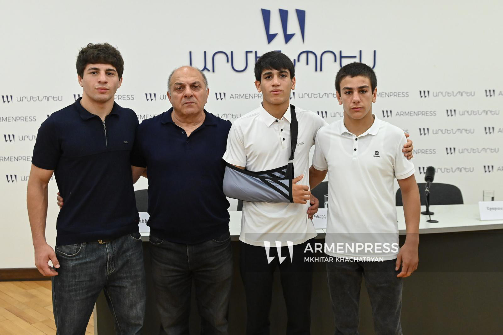 ARMENPRESS // Ambiții mari pentru medalii: Luptătorii armeni își evaluează evoluția la Campionatul Mondial de la Baku