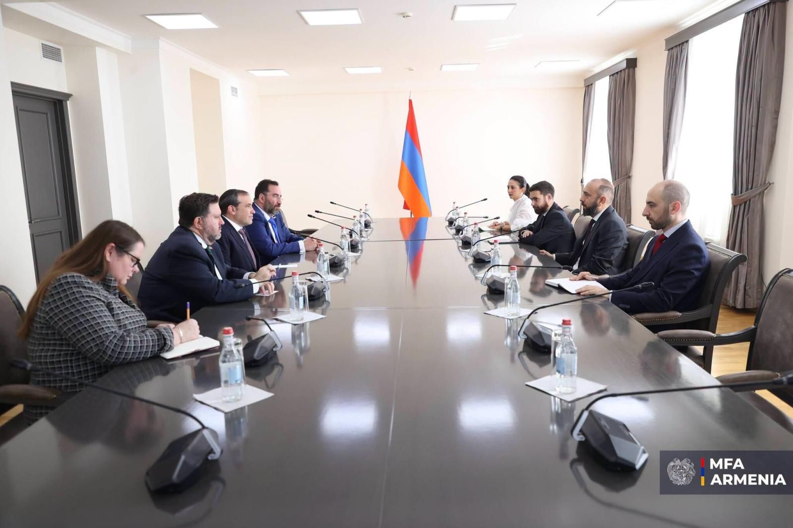 ARMENPRESS: Oficiali din Armenia și SUA discută lansarea rapidă a programului TRIPP