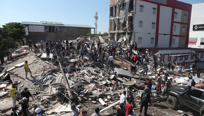 Seism de 7,4 în Columbia. Mai multe persoane au fost rănite