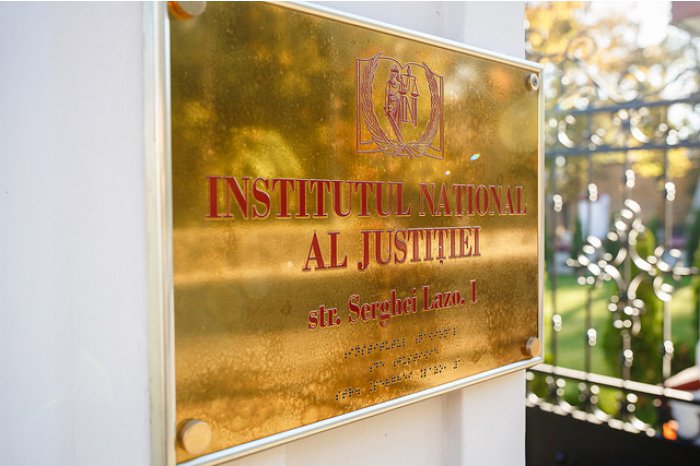 Parlamentul schimbă regulile la INJ: audienții vor avea dreptul la o sesiune repetată de examen