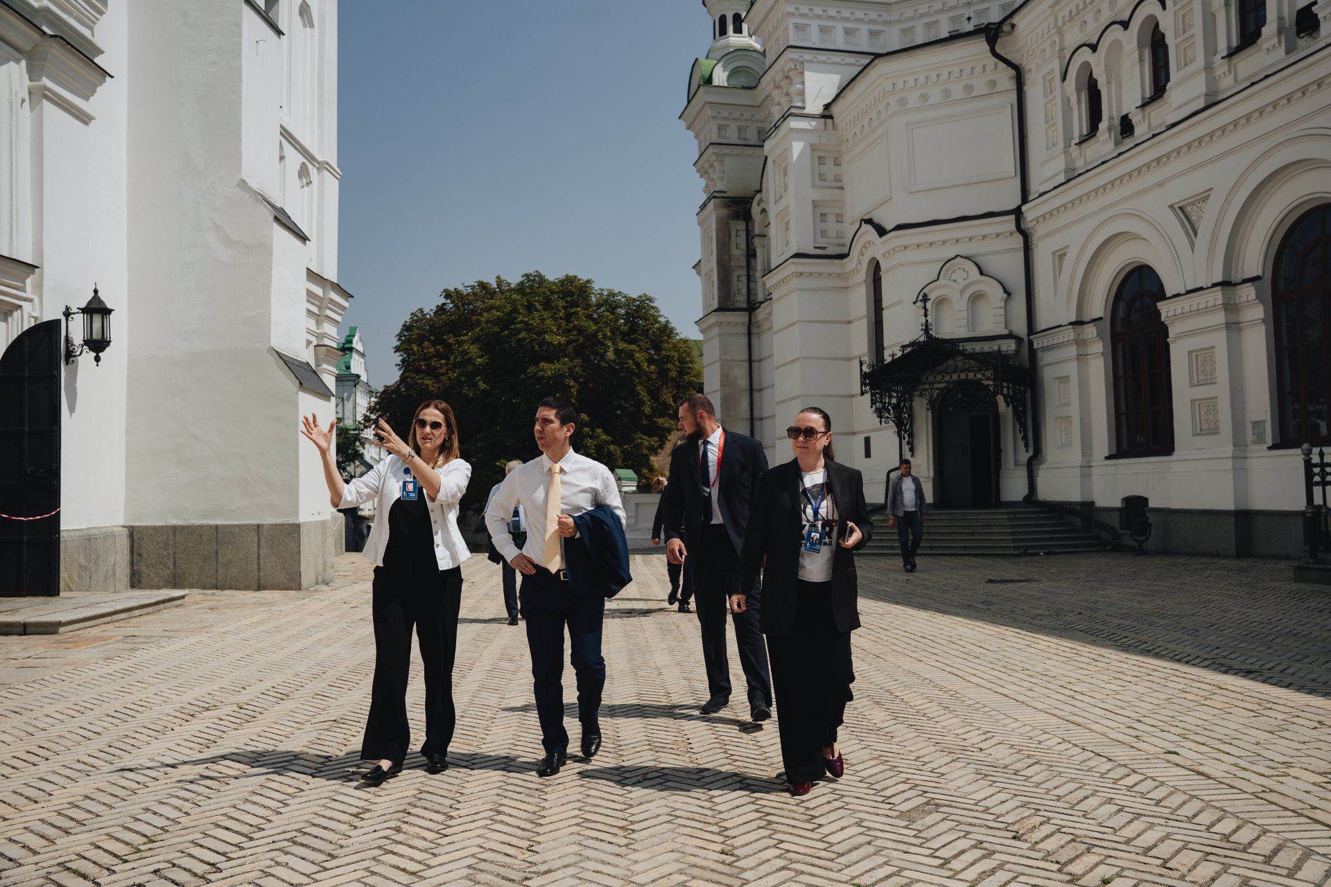 Mihai Popșoi a vizitat Lavra Pecerska din Kiev și a condamnat atacurile Rusiei asupra patrimoniului cultural al Ucrainei