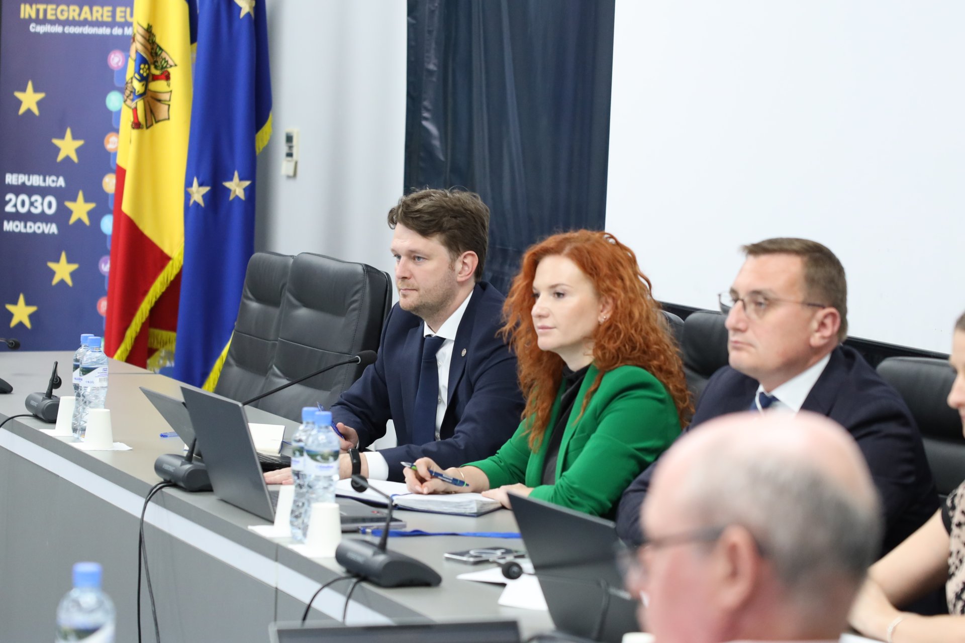 Proiectul politicii fiscale pentru anul viitor, analizat în cadrul consultărilor cu mediul de afaceri, sindicate și reprezentanți ai autorităților locale