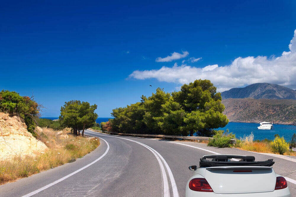 Noi reguli de circulație în Grecia. Autoritățile înăspresc sancțiunile pentru abaterile care pun în pericol siguranța rutieră