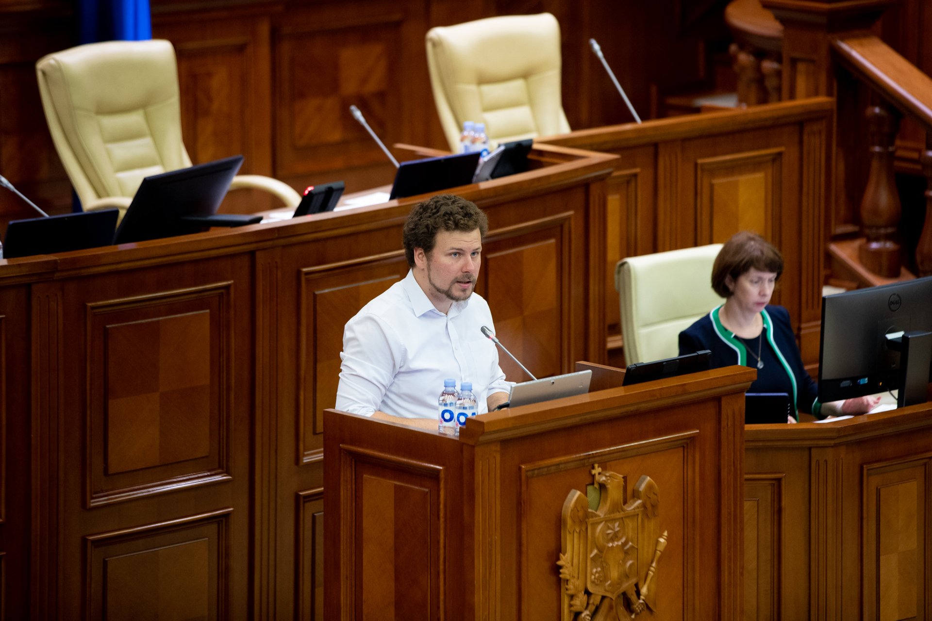Reforma „Restart în educație”, aprobată de Parlament: școlile trec în subordinea MEC, prin crearea Agențiilor Teritoriale în Educație