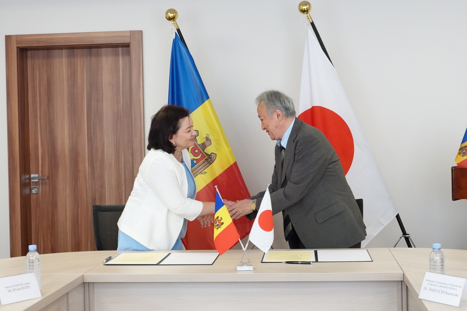 Spitalul raional Ungheni va primi cu sprijinul Japoniei un microscop chirurgical oftalmologic