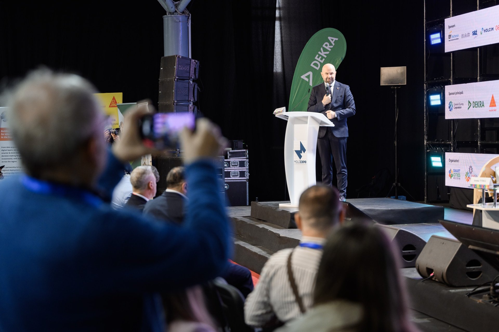 Vicepremierul Vladimir Bolea, la Forumul Smart City: „Orașele trebuie să fie mai aproape de nevoile oamenilor, cu tehnologii accesibile”