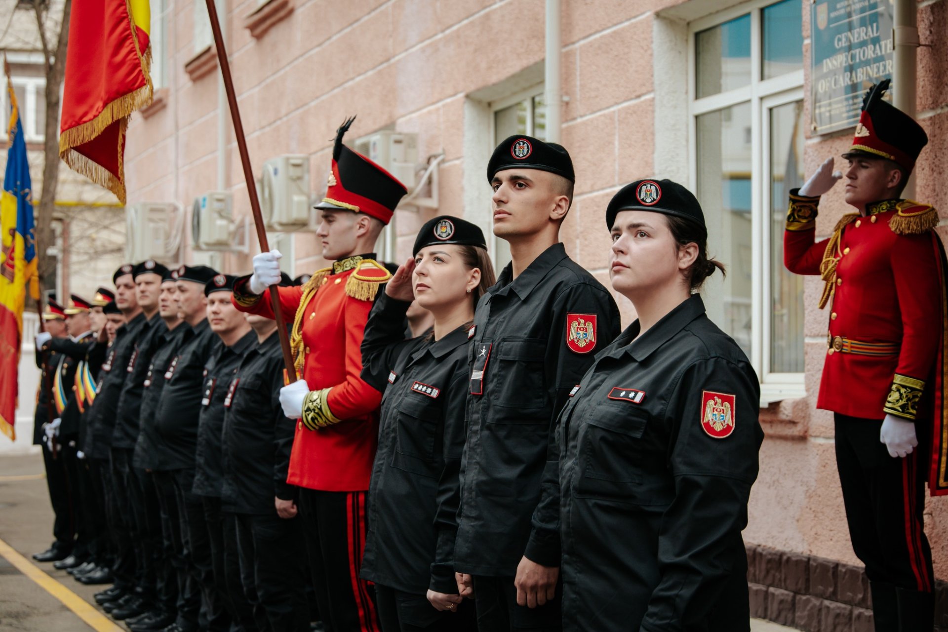 FOTO // Un nou contingent de carabinieri a fost detașat în misiunea KFOR