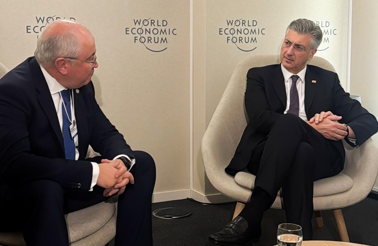 Moldovan PM meets Croatian counterpart