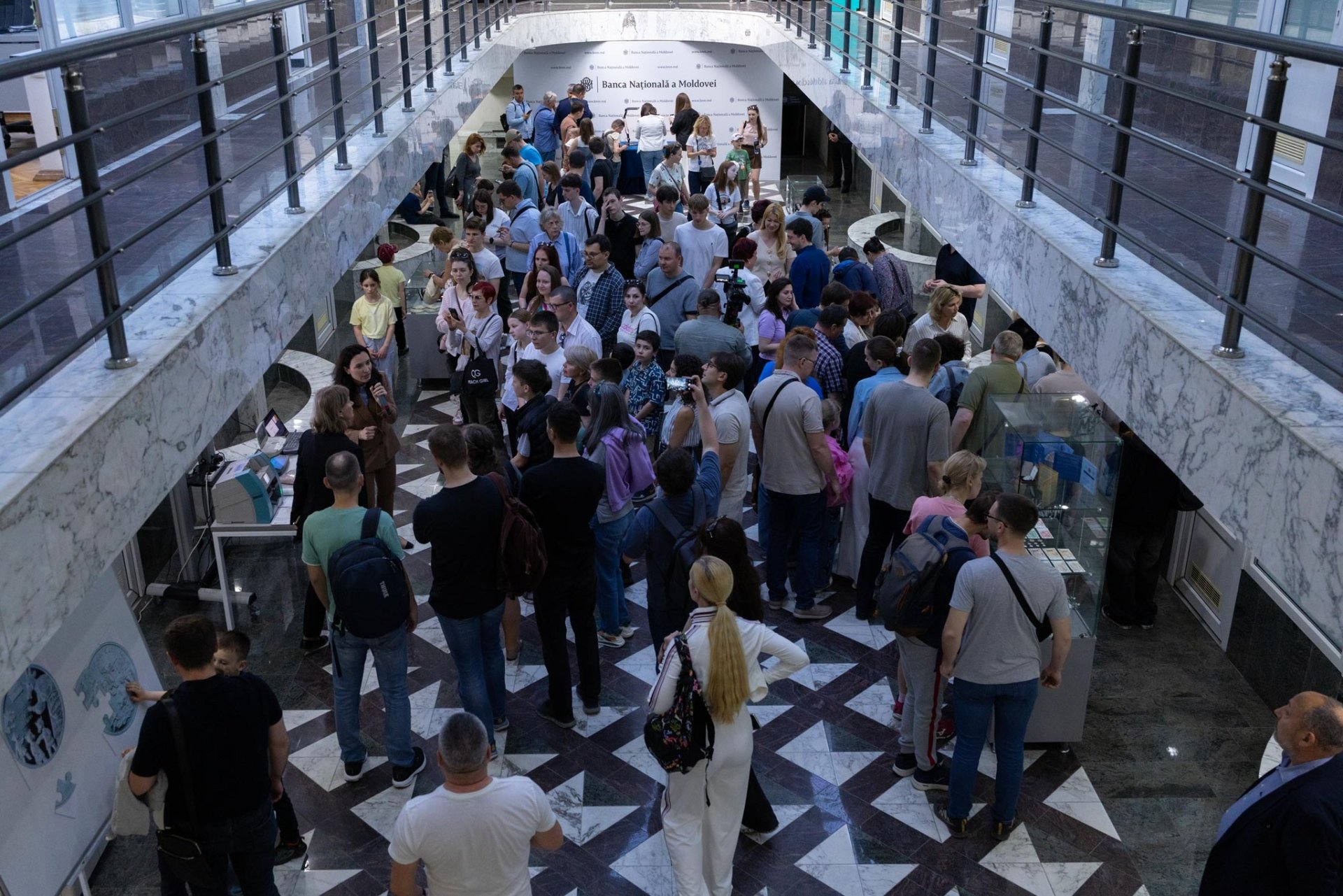 BNM marchează 35 de ani de la fondarea și deschide ușile pentru vizitatori