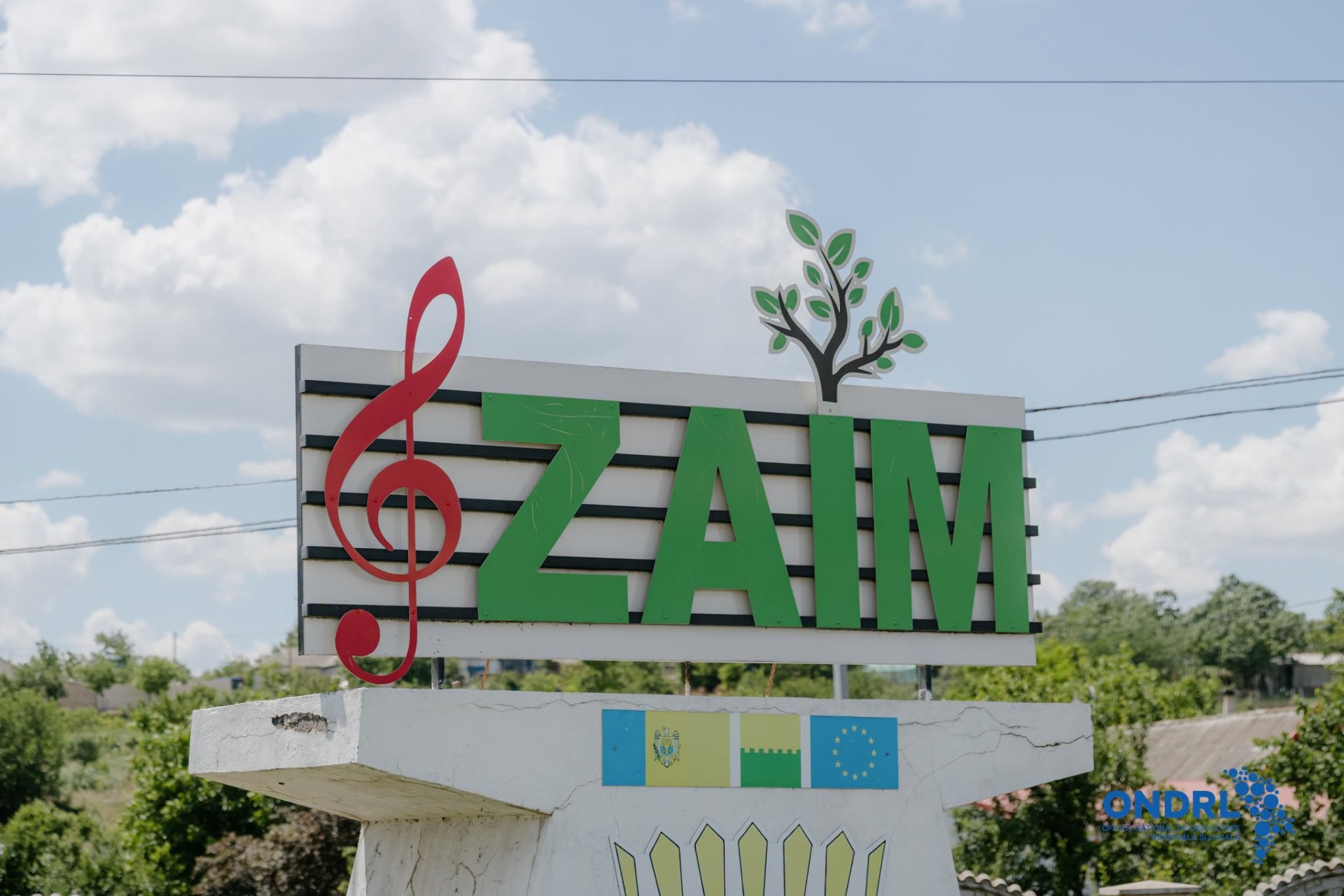 SATUL EUROPEAN // Canalizare modernă, drumuri și iluminat public extins pentru locuitorii satului Zaim