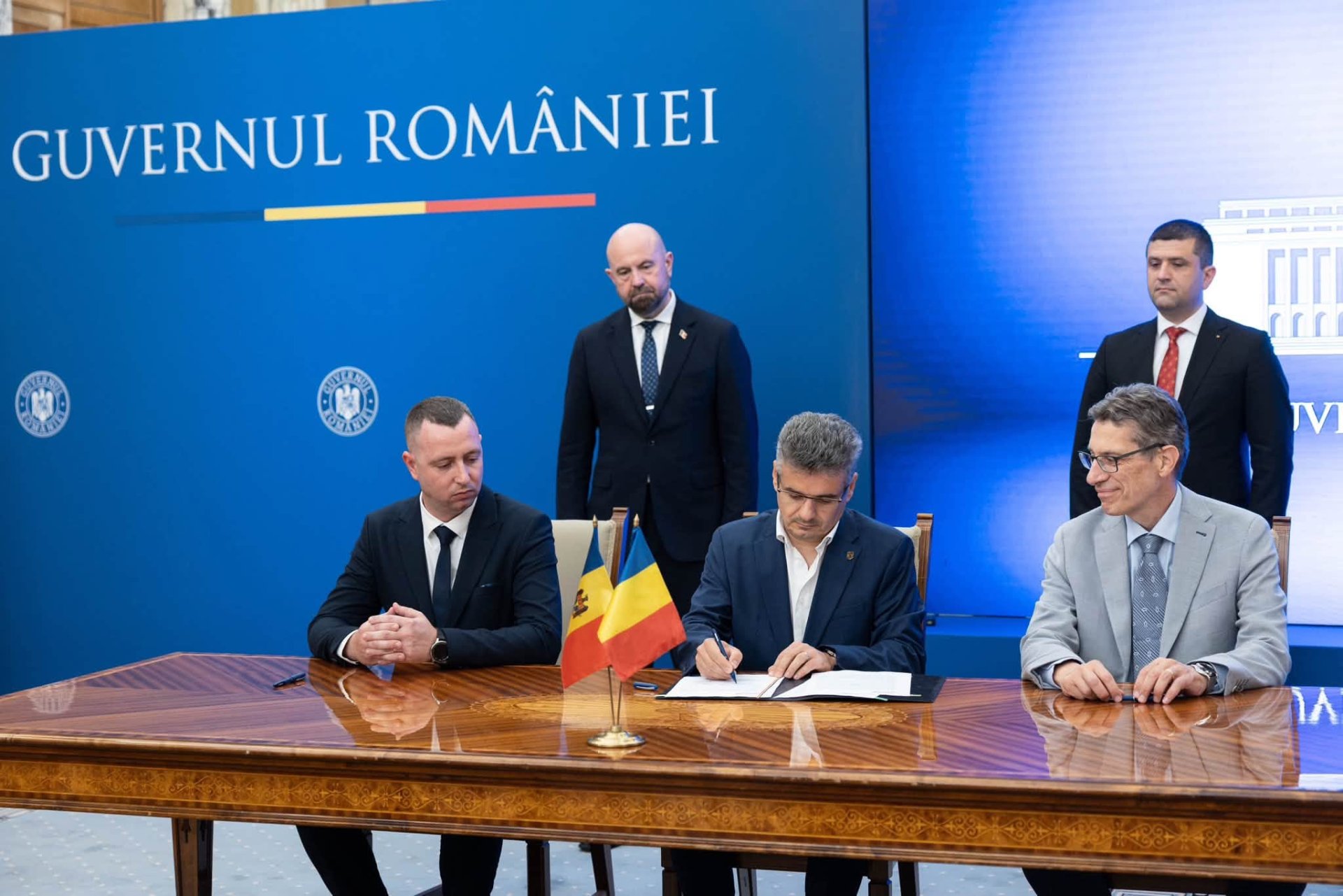 Autostrada Unirii prinde contur: Contract semnat la București pentru tronsonul Iași – Ungheni, în cadrul vizitei lui Vladimir Bolea