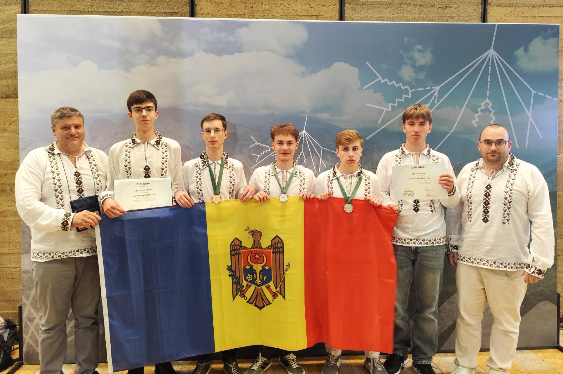 Lotul olimpic național a obținut trei medalii la Olimpiada Internaționlă de Fizică