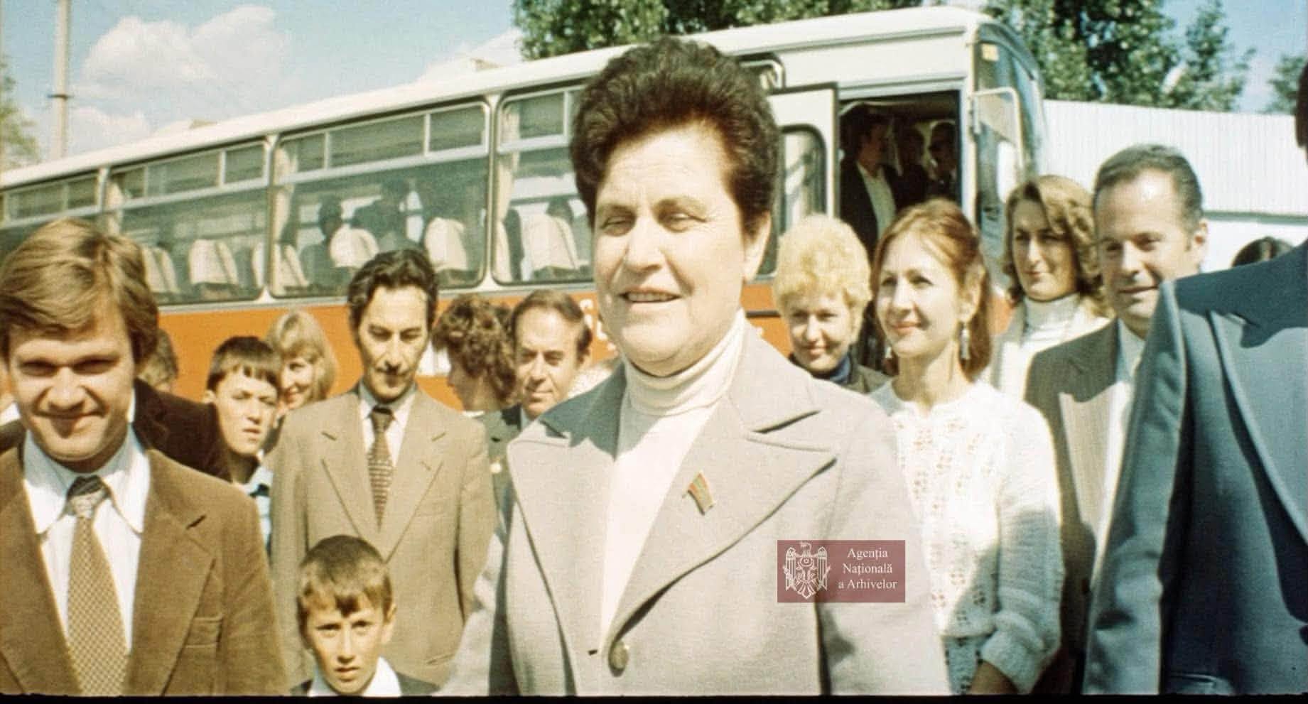 Cronica ARHIVELOR // Veronica Garștea, prima femeie dirijor din Republica Moldova și simbol al artei corale