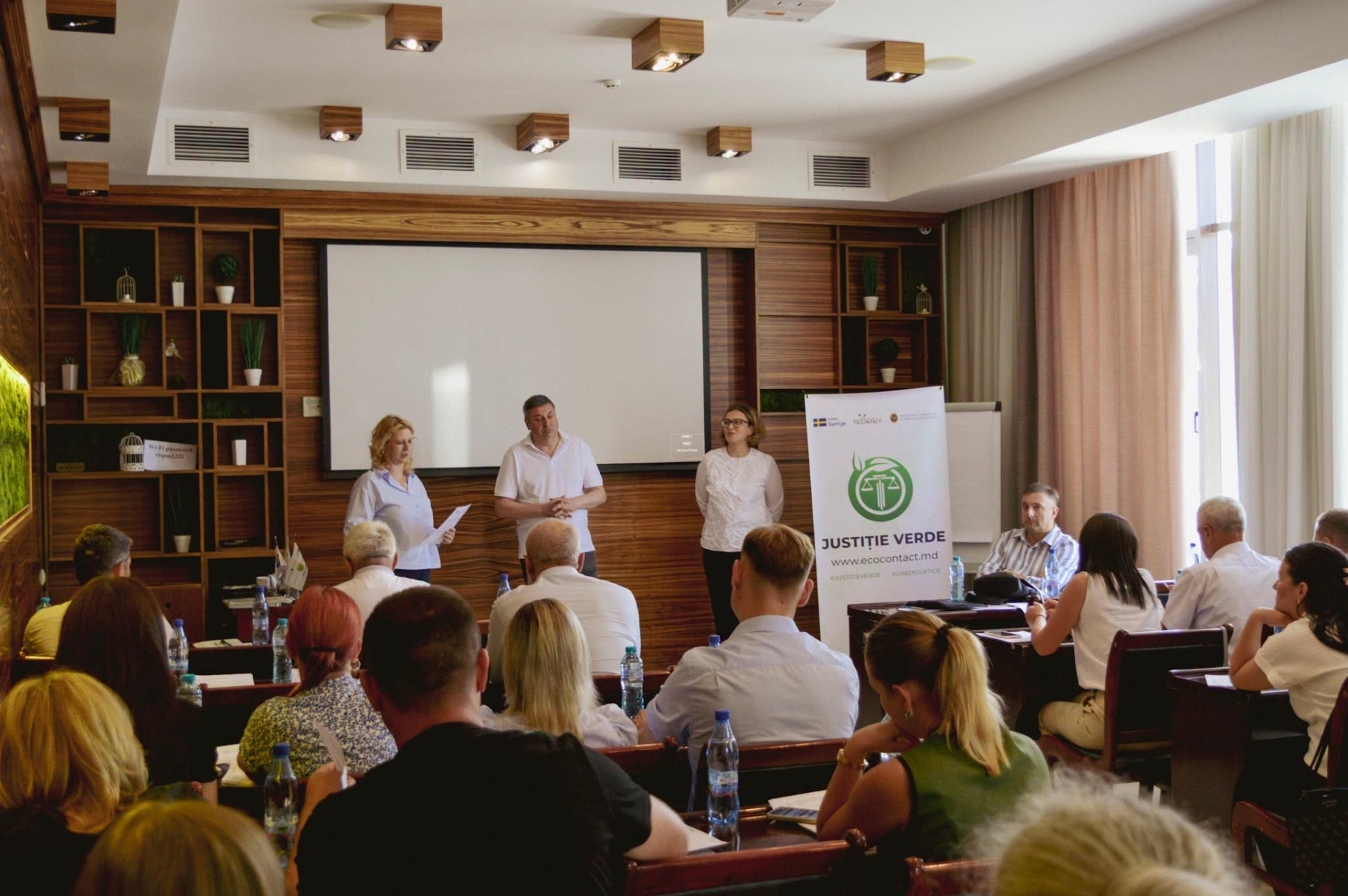 FOTO // Circa 90 de inspectori de mediu din toate regiunile țării au participat la seminare privind aplicarea normelor contravenționale