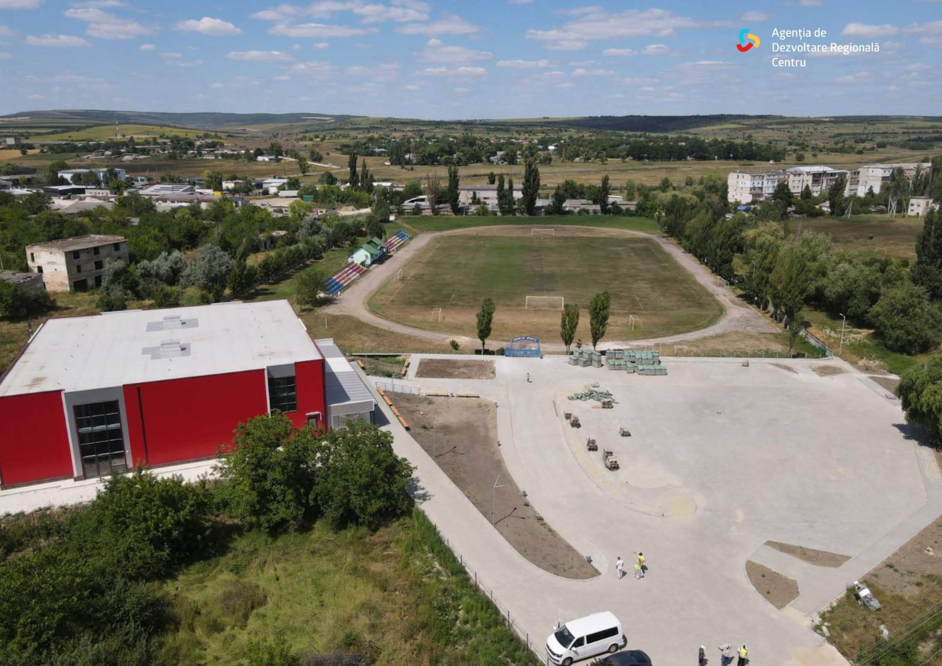 FOTO // Peste 90 de locuri de parcare și infrastructură urbană modernizată, în cadrul proiectului de revitalizare a Teleneștiului