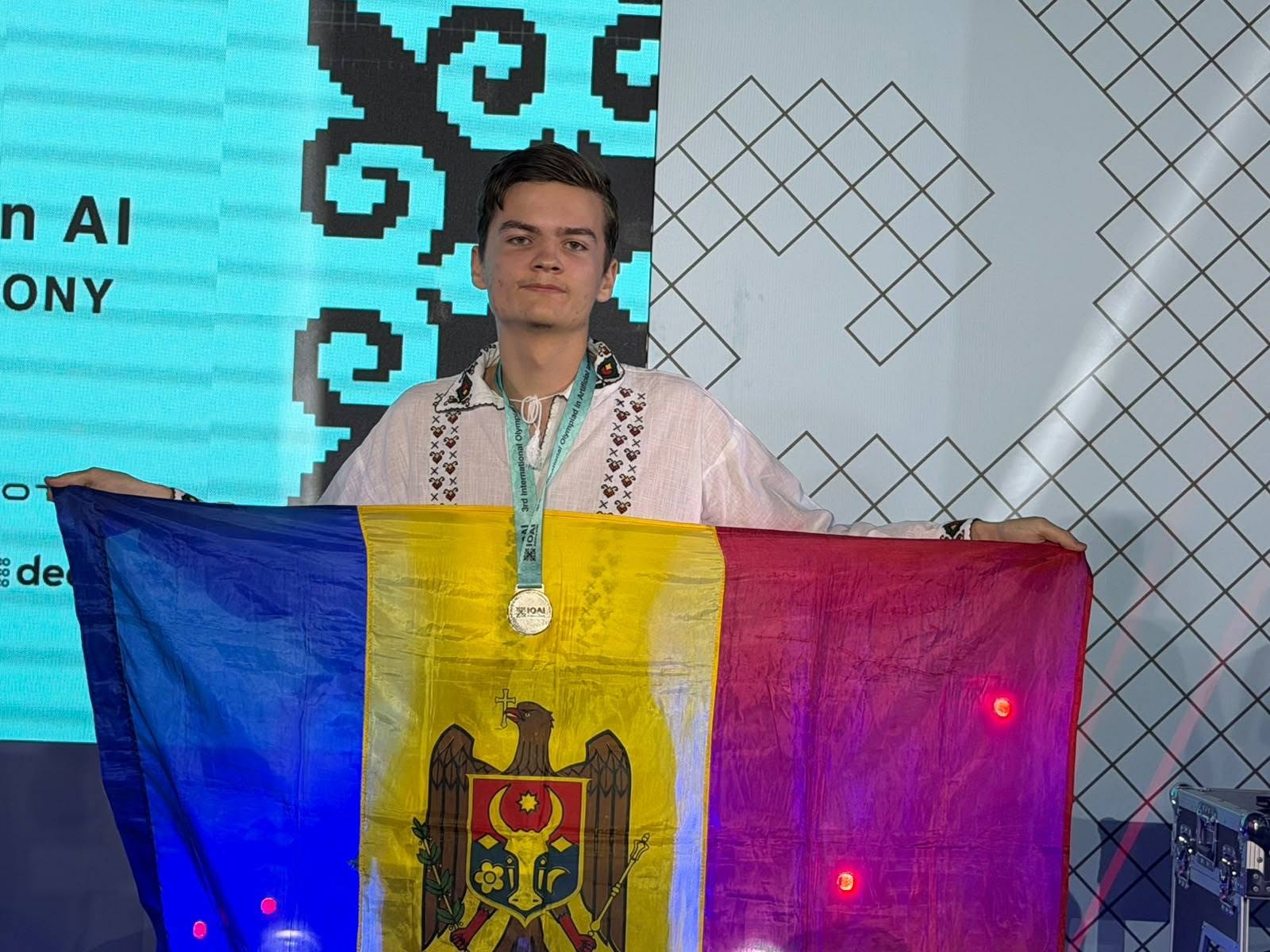 Elevii moldoveni au cucerit trei medalii la Olimpiada Internațională de Inteligență Artificială
