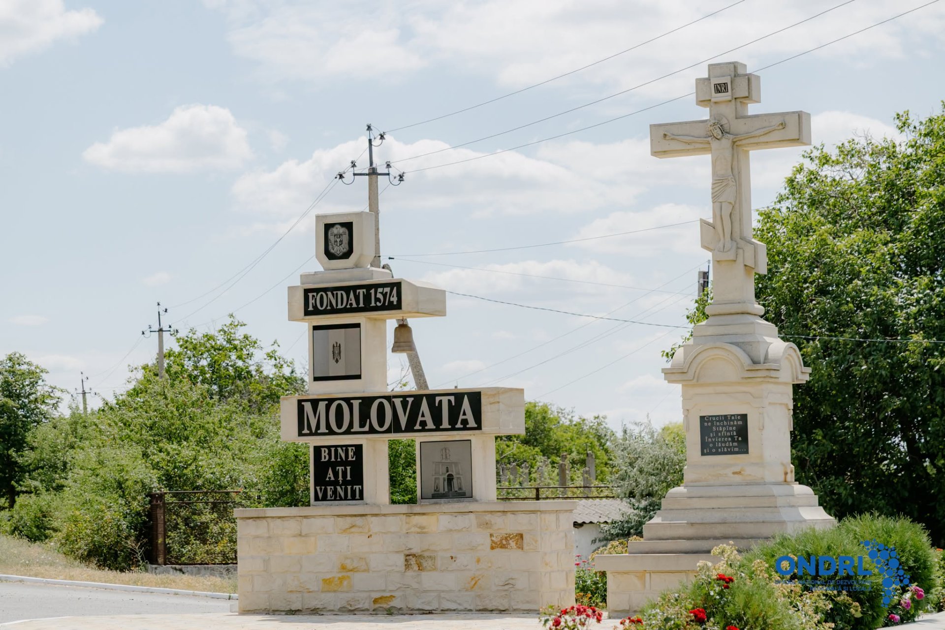 FOTO // Satul Molovata din raionul Dubăsari devine mai verde și mai modernă prin investiții susținute de Guvern