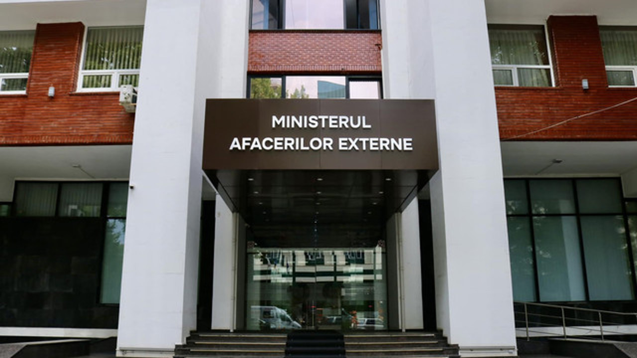 Intoxicații alimentare în rândul unor angajați ai MAE după o recepție diplomatică la Chișinău