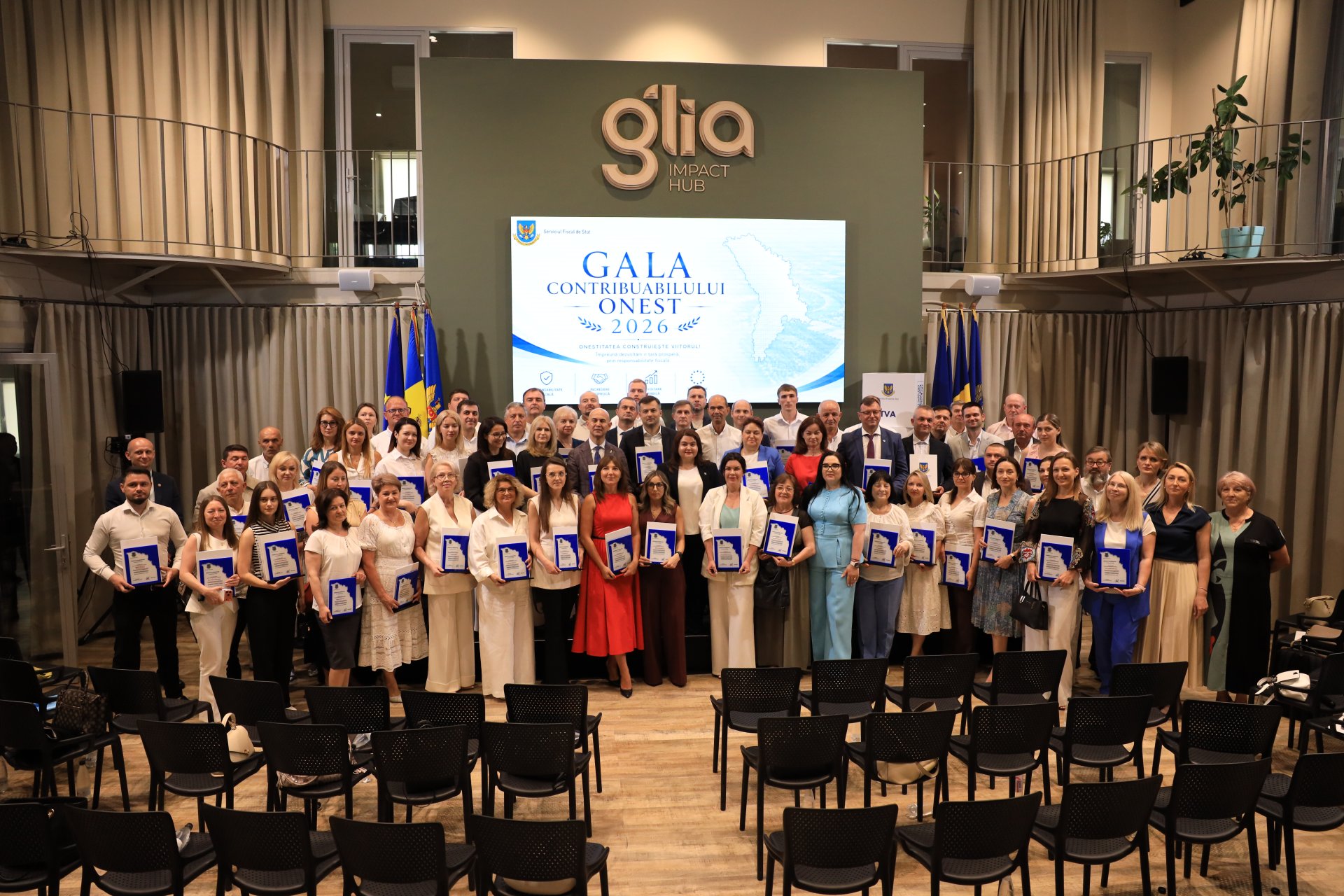 Gala contribuabilului onest // 100 de agenți economici au primit certificate de credibilitate