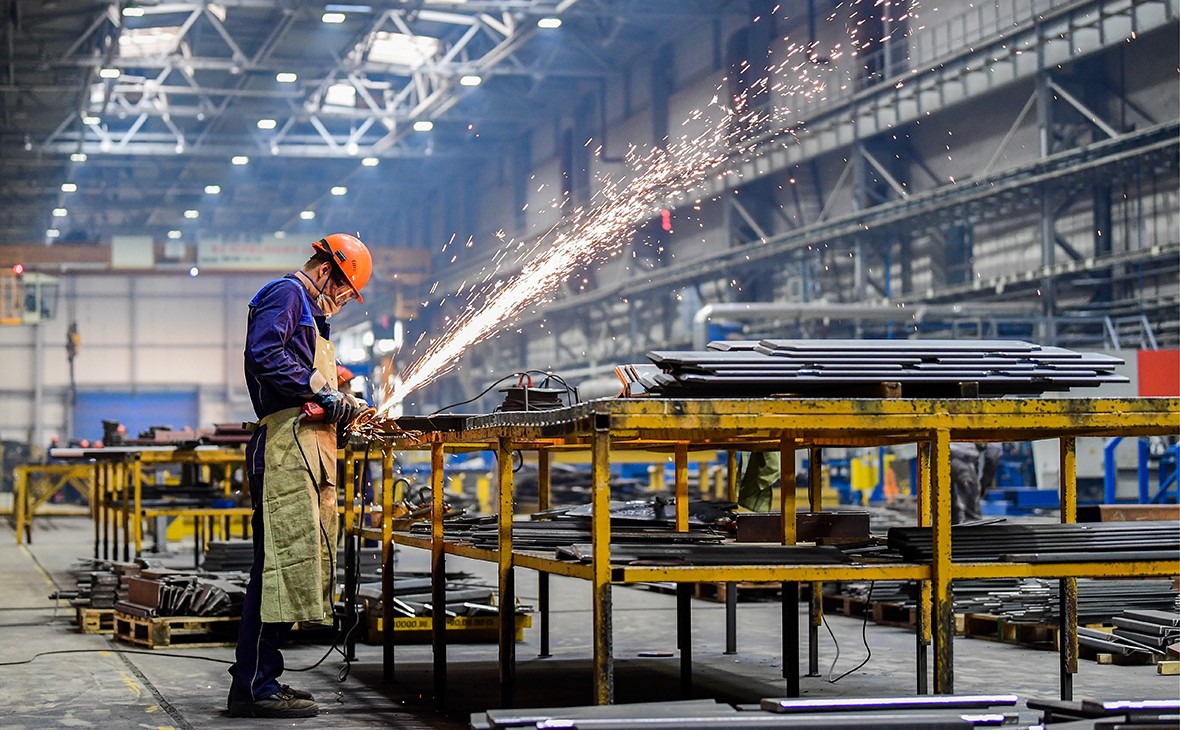 Sectorul industrial își consolidează creșterea: volumul producției s-a majorat cu 7 la sută