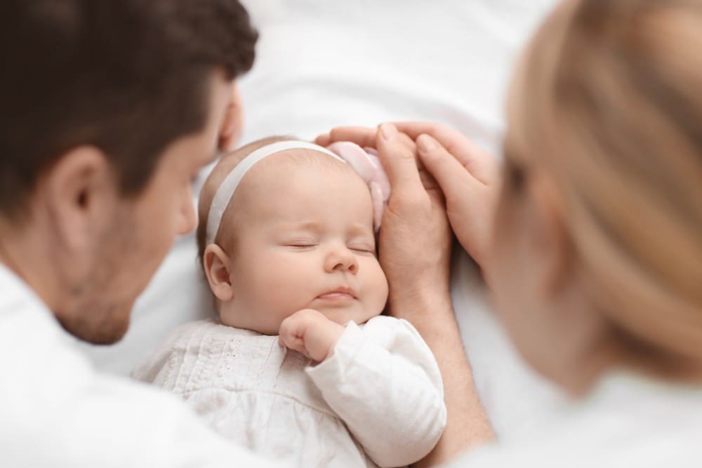 CNAS a finanțat indemnizațiile pentru familiile cu copii și cele pentru incapacitatea temporară de muncă