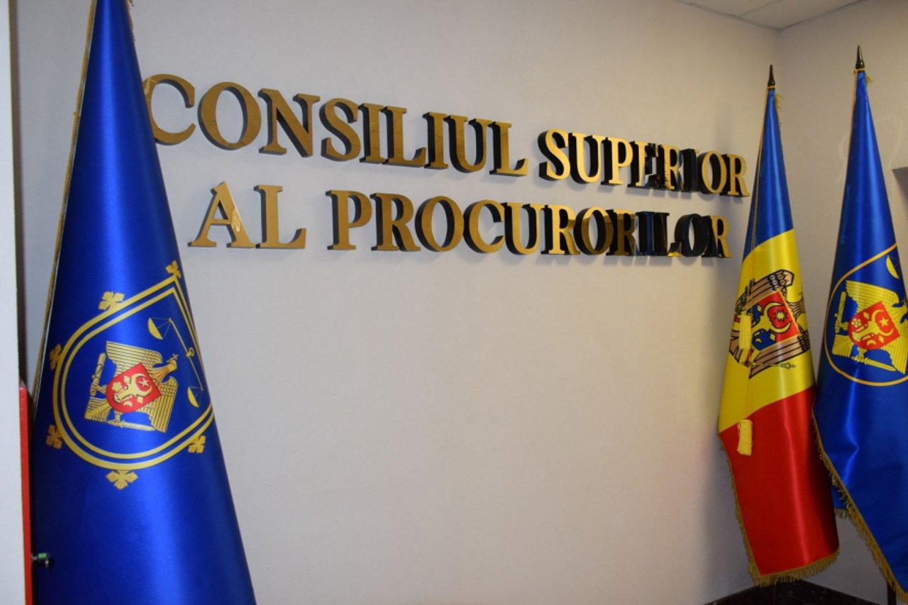 Încă un procuror a picat evaluarea externă și s-a ales cu interdicția de a ocupa funcții pentru cinci ani