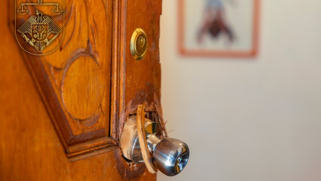 Doi tineri au fost condamnați la 9 ani de închisoare după ce au agresat un cuplu de vârstnici din Durlești