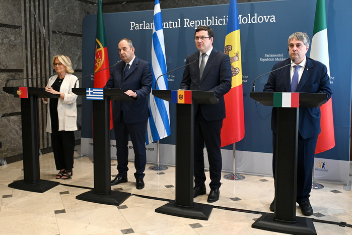 Parlamentari din patru state UE susțin deschiderea negocierilor de aderare cu Republica Moldova. O declarație în acest sens a fost semnată la Chișinău
