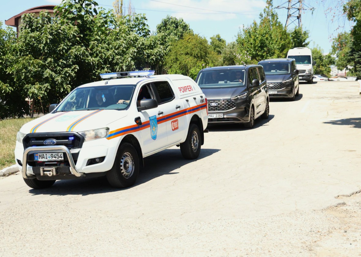 Un nou contingent de pompieri moldoveni a plecat în Grecia pentru misiunea de combatere a incendiilor forestiere