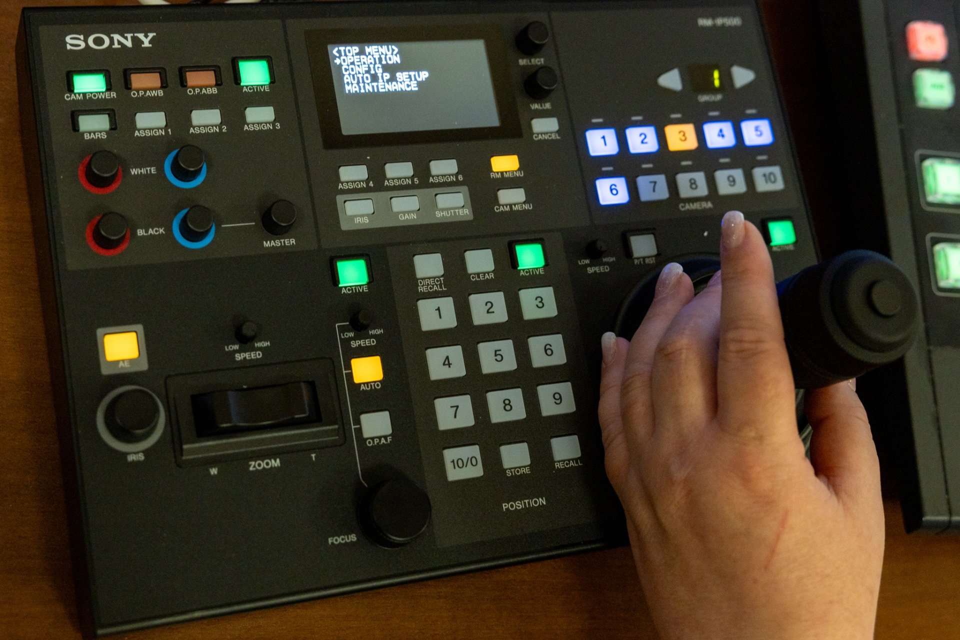 Parlamentul își modernizează sistemul video pentru transmisiuni în direct