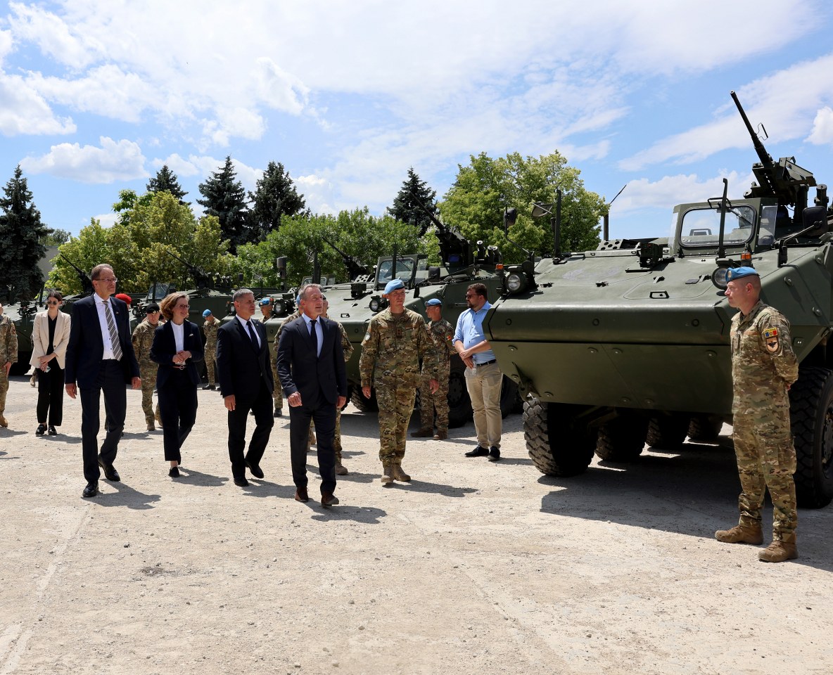 FOTO // Primele transportoare blindate PIRANHA-5 au ajuns în dotarea Armatei Naționale
