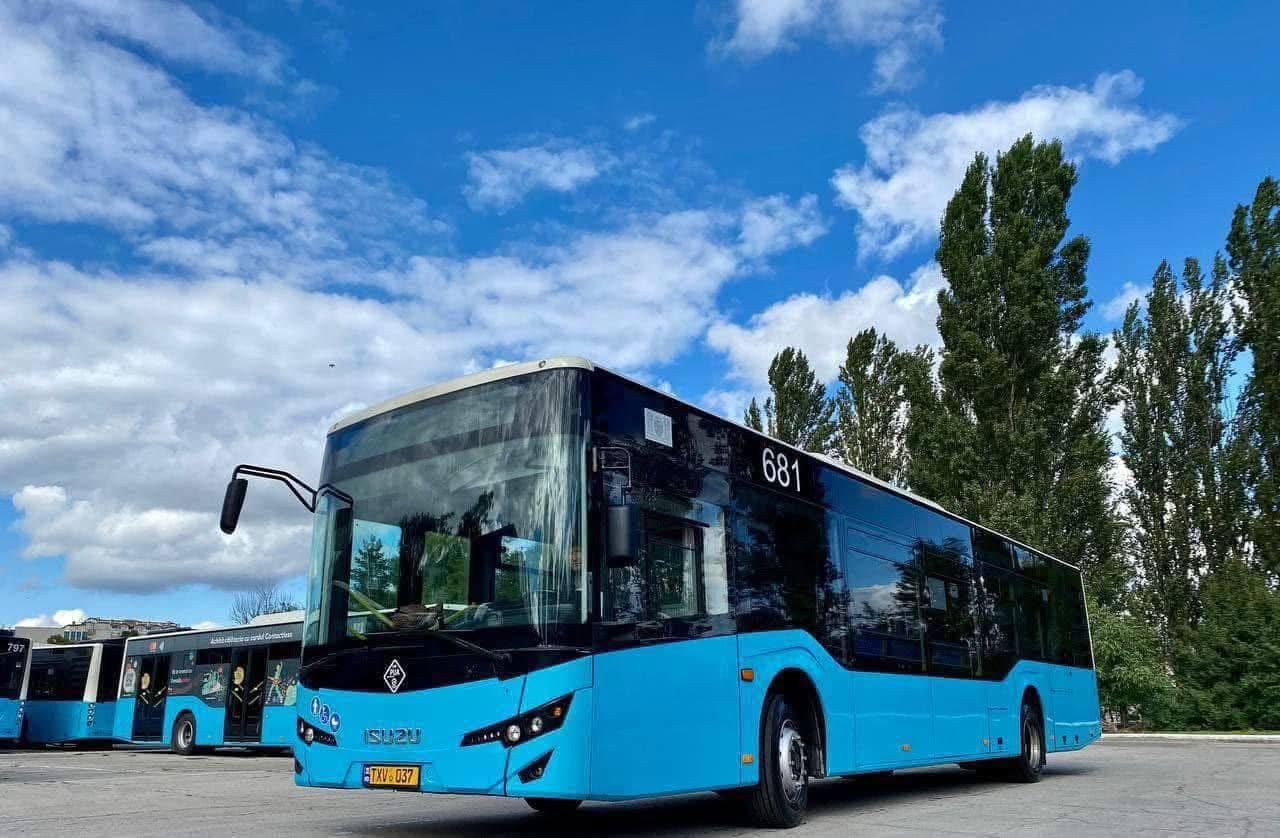 Mai multe rute de autobuz din Chișinău își schimbă orarul în vacanța de Paști