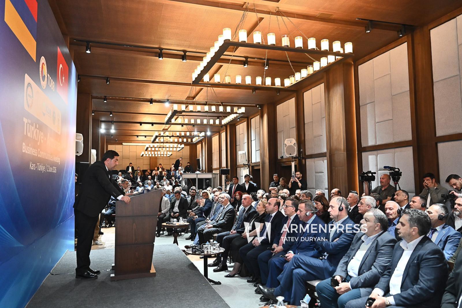 ARMENPRESS // Afacerile în pas cu politica: Forumul de afaceri Armenia–Turcia se va reuni din nou la Erevan în septembrie