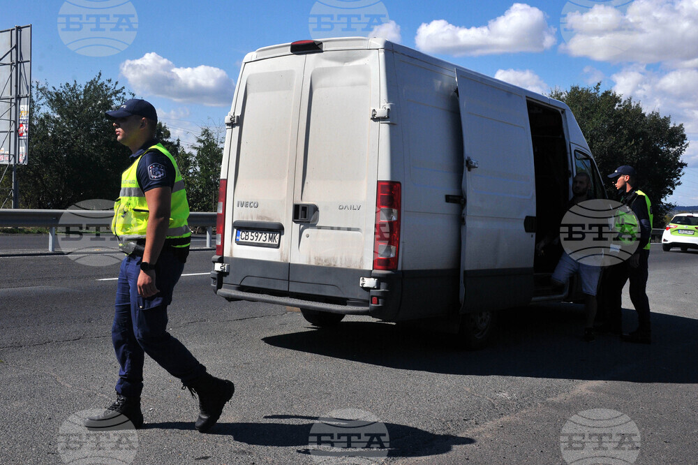 BTA: Poliția de Frontieră a reținut la Burgas 32 de migranți ilegali