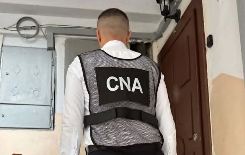 Expert auto, reținut de CNA pentru un prejudiciu de peste 600 000 de lei