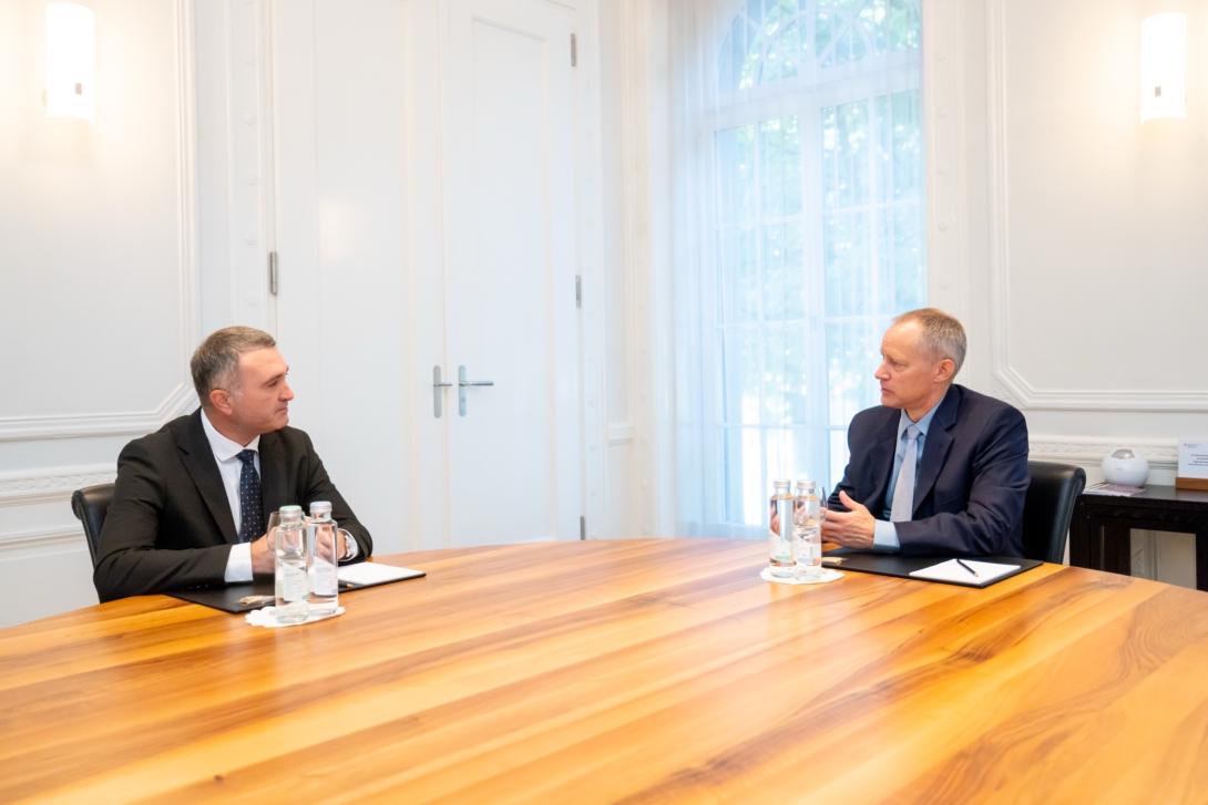 Apărarea cibernetică și combaterea amenințărilor hibride, pe agenda consultărilor moldo-elvețiene de la Berna