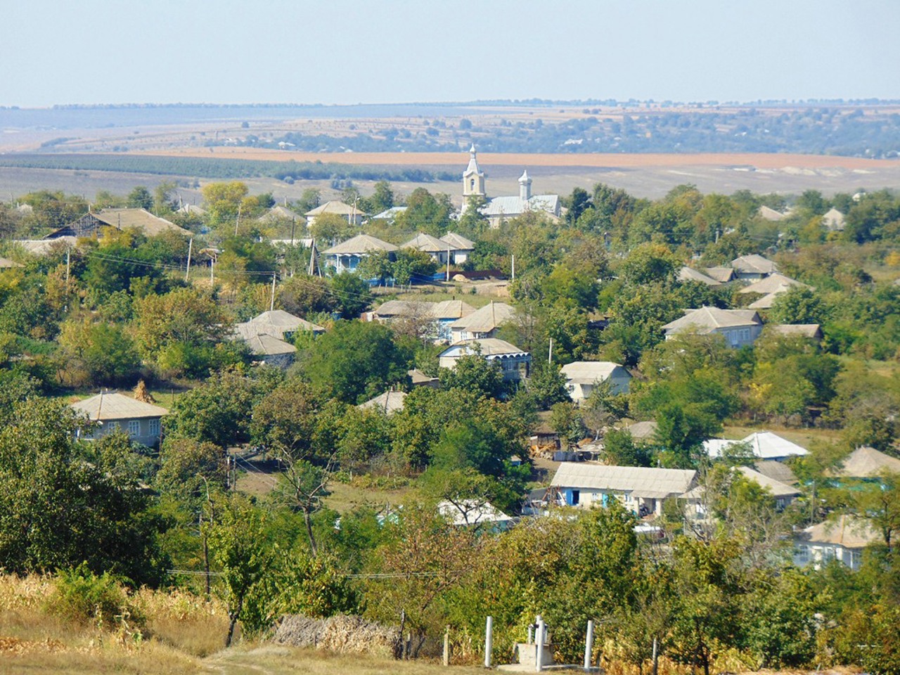 Comunitățile implicate în procesul de amalgamare voluntară pot beneficia de sprijin prin-un proiect susținut de Suedia